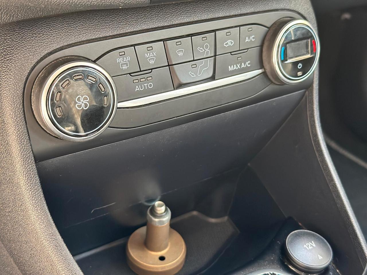 Ford Fiesta 1.1 75 CV GPL 5p. Titanium