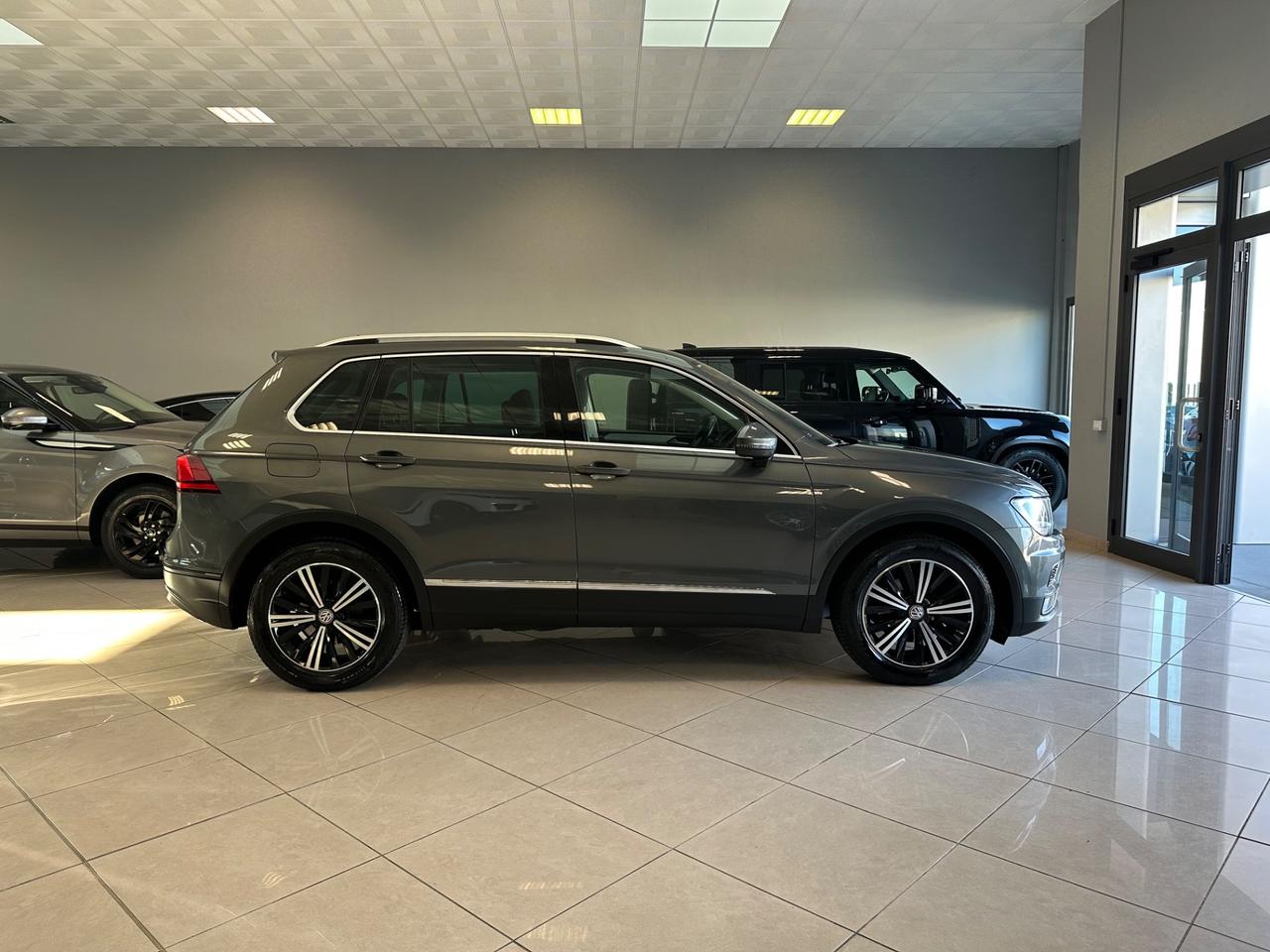 Volkswagen Tiguan 2.0 TDI SCR DSG Business BlueMotion Technology DSG
