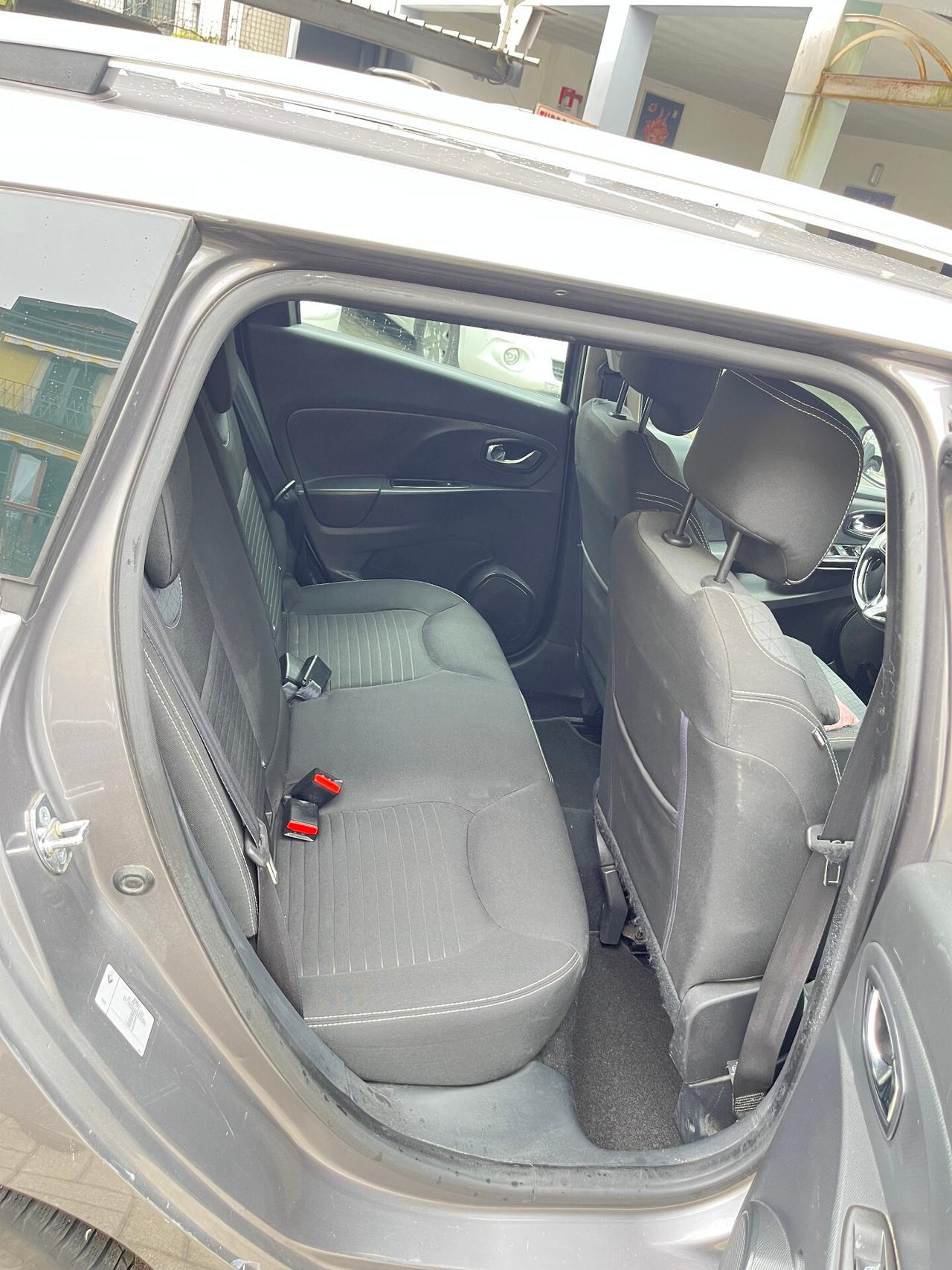 RENAULT CLIO SPORTER 0.9 TCe 12V 90CV START & STOP ENERGY - STATION WAGON - ANCHE PER NEOPATENTATI