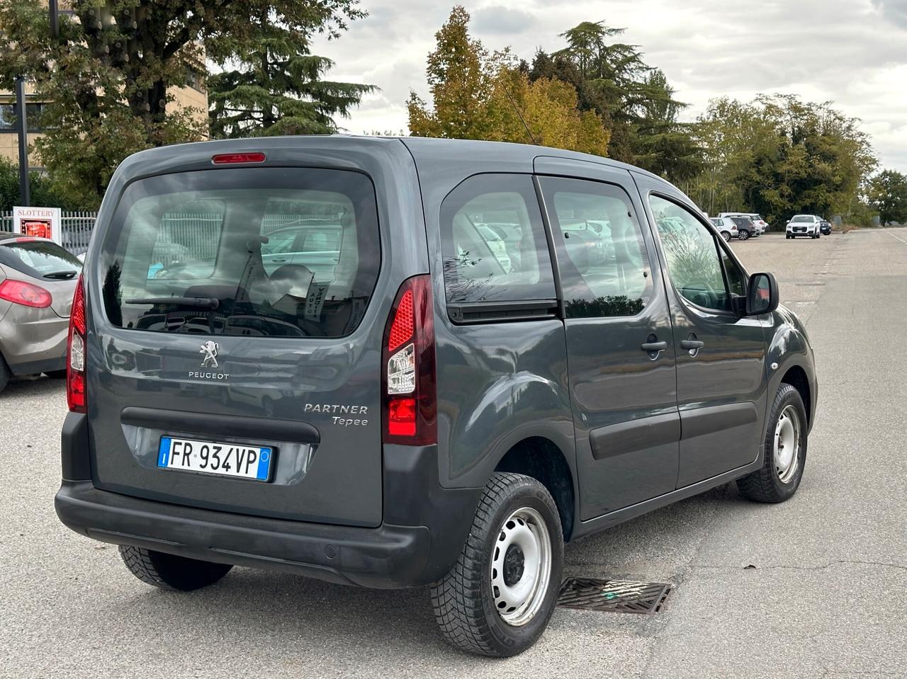 Peugeot Partner AUTOCARRO 5 POSTI 1.6 Bluehdi