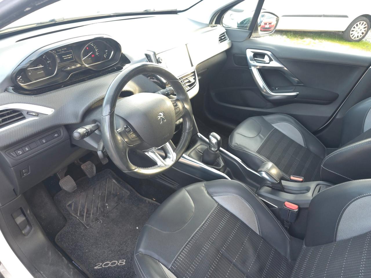 Peugeot 2008 PureTech 82 Allure