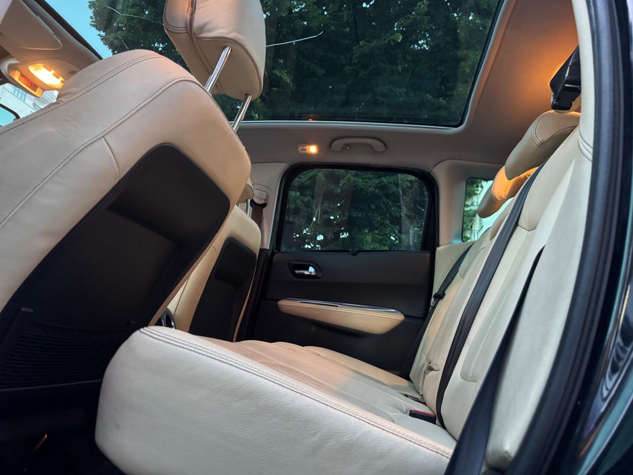 Peugeot 3008 2.0 HDi 150CV Outdoor