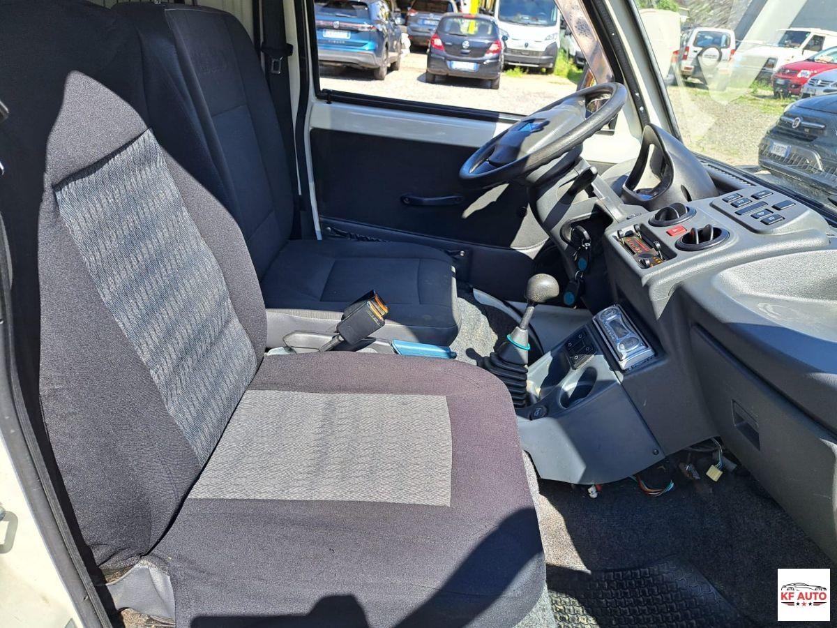PIAGGIO porter 720 KG furgone cabinato Gpl E6