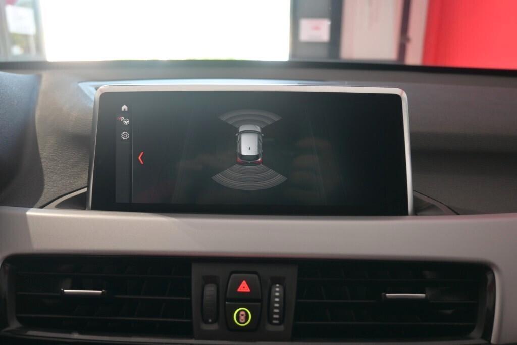 BMW X1 16D 115CV STEPTRONIC S-DRIVE BUSINESS ADVANTAGE ( CRUISE - NAVI - PDC )
