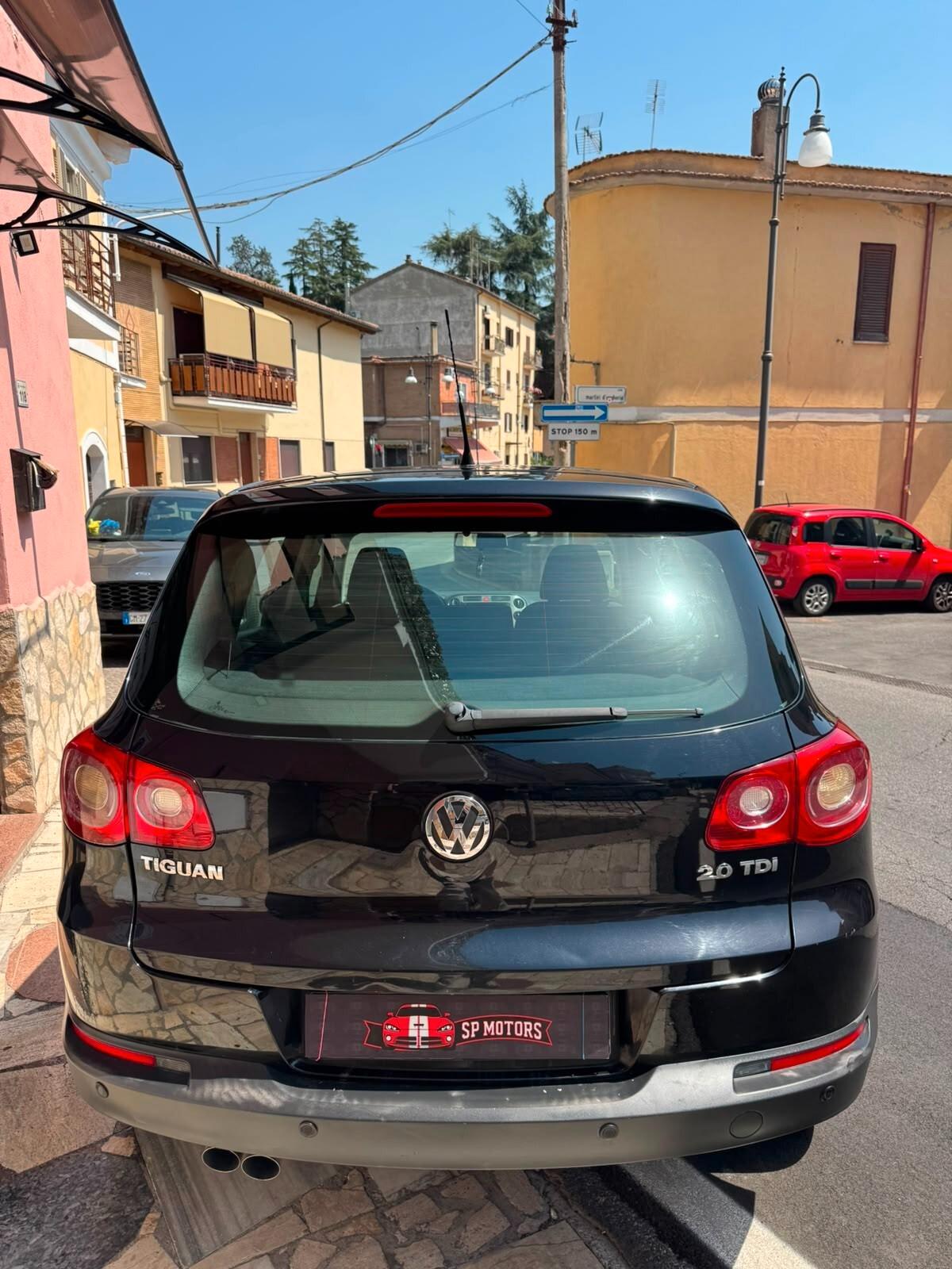 Volkswagen Tiguan 2.0 TDI 140 cv Sport & Style, ADATTA A NEOPATENTATI, TAGLIANDI CERTIFICATI, OTTIMO STATO