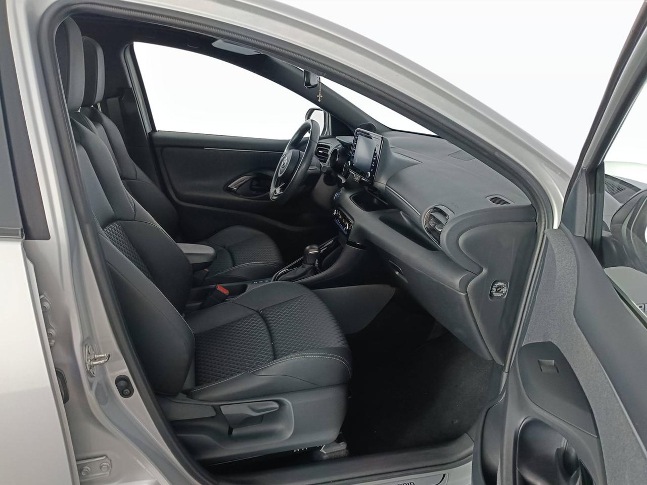 TOYOTA Yaris IV 2020 - Yaris 1.5h Lounge