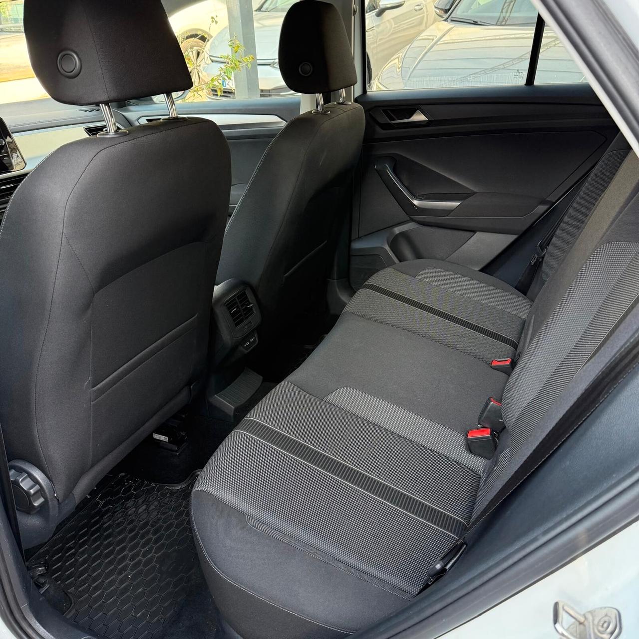 Volkswagen T-Roc 1.0 TSI Life