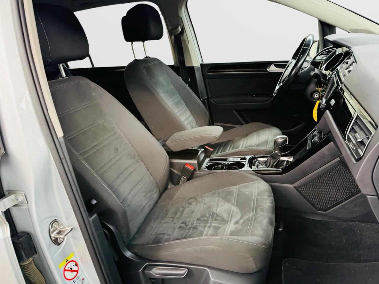 VOLKSWAGEN TOURAN*AUTOMATICA*7 POSTI*1.6*116 CV*