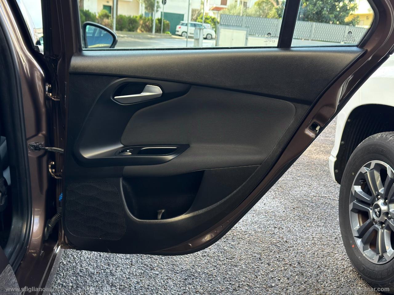 FIAT Tipo 1.6 Mjt S&S SW City Life FARI LED