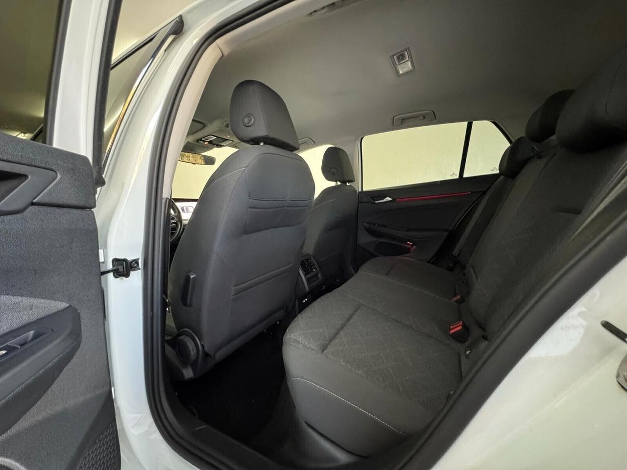 Volkswagen Golf 2.0 TDI SCR Style