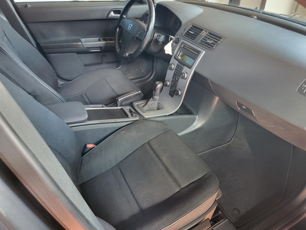 Volvo V50 D2 POLAR
