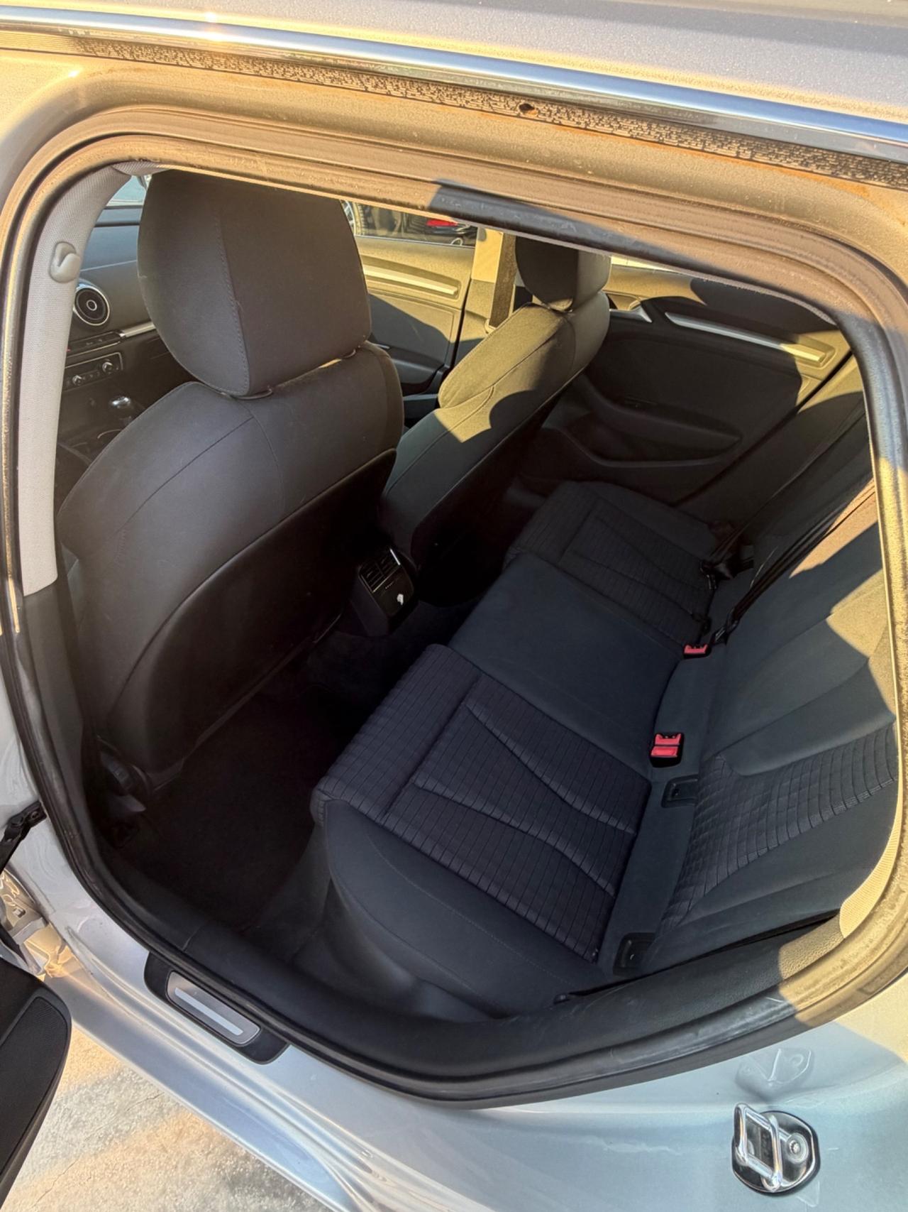Audi A3 2.0 TDI 150 CV clean diesel Ambition