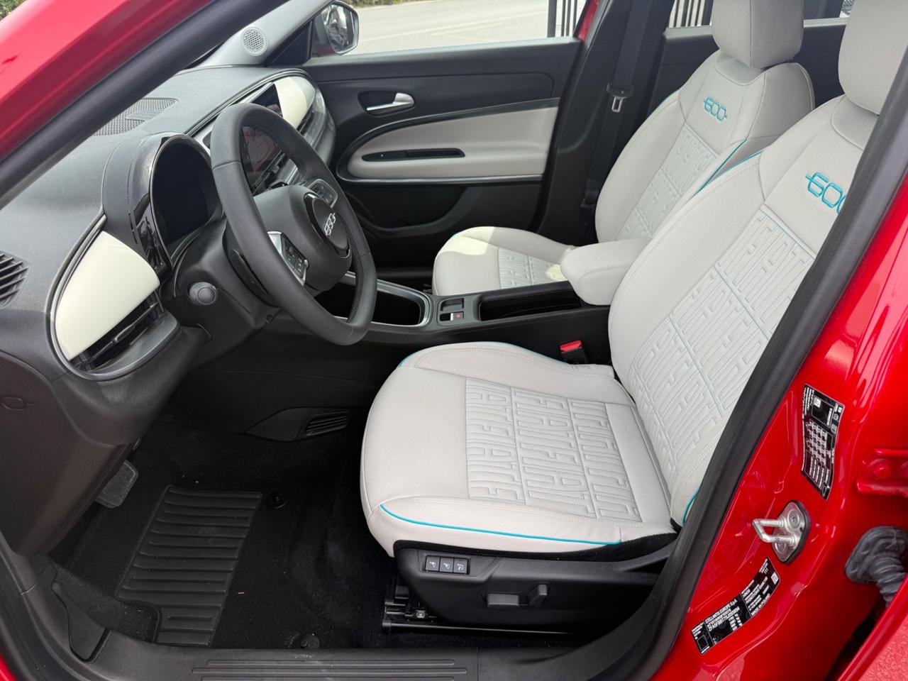 Fiat 600 Hybrid 110cv DCT MHEV La Prima
