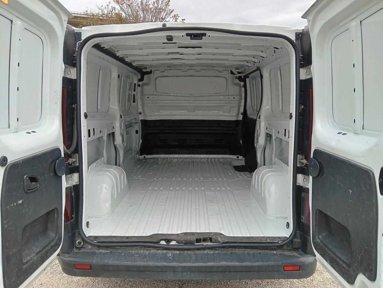RENAULT TRAFIC 29 2.0 DCI 120CV L2H1 ICE