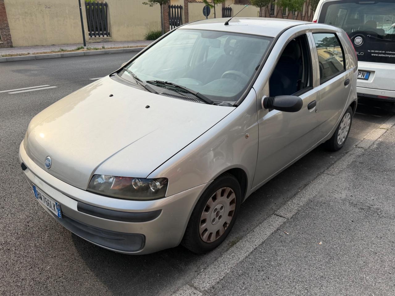 Fiat Punto 1.2i cat 5 porte ELX