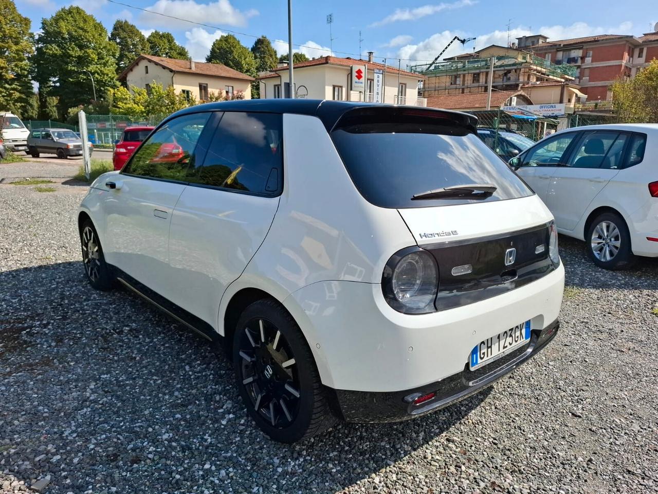 Honda e