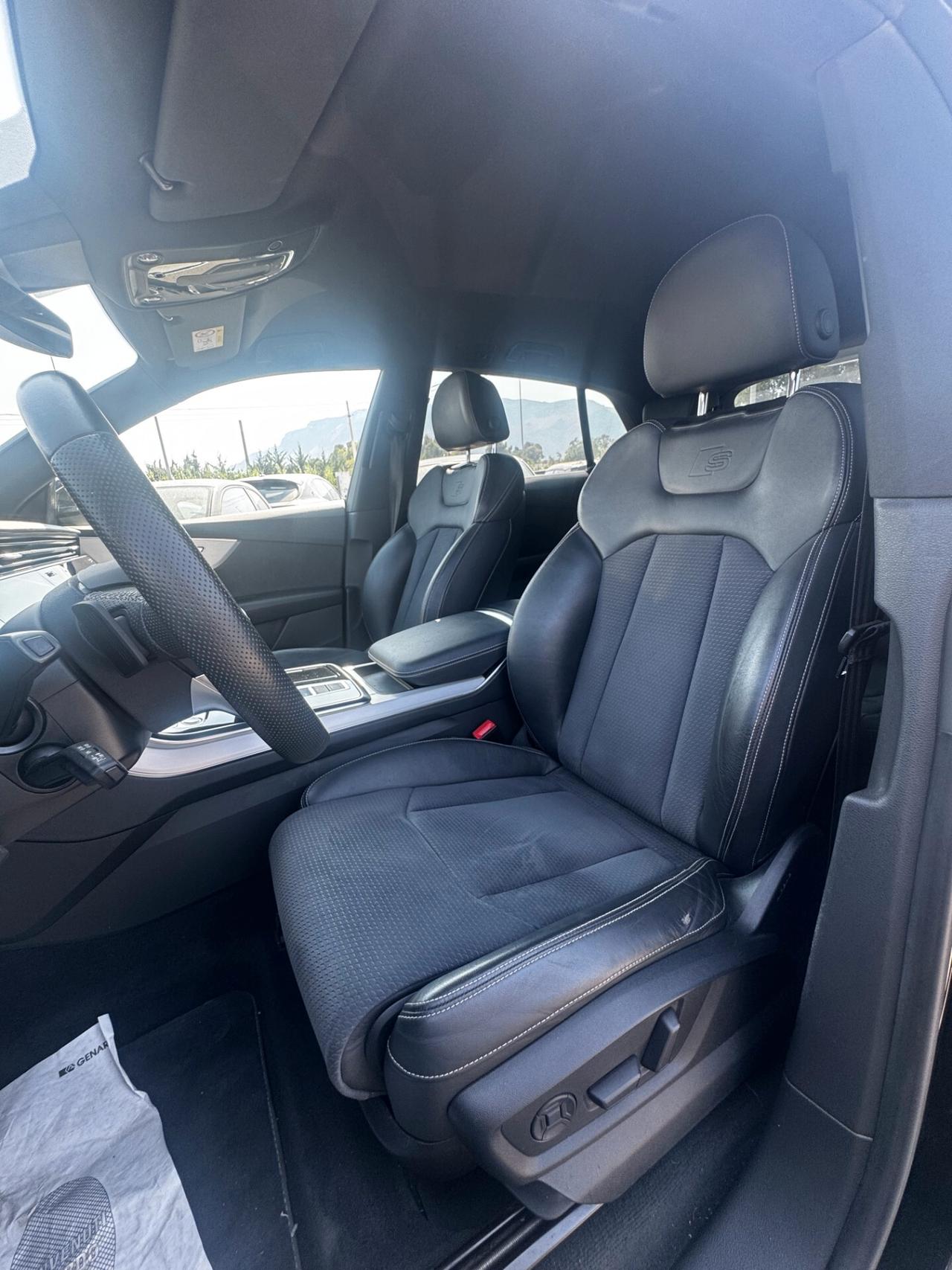 Audi Q8 45 TDI quattro tiptronic