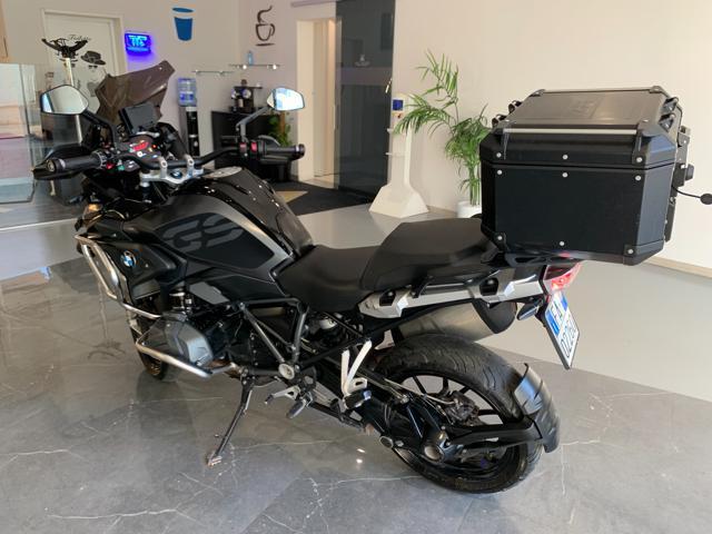 BMW R 1250 GS TRIPLE BLACK
