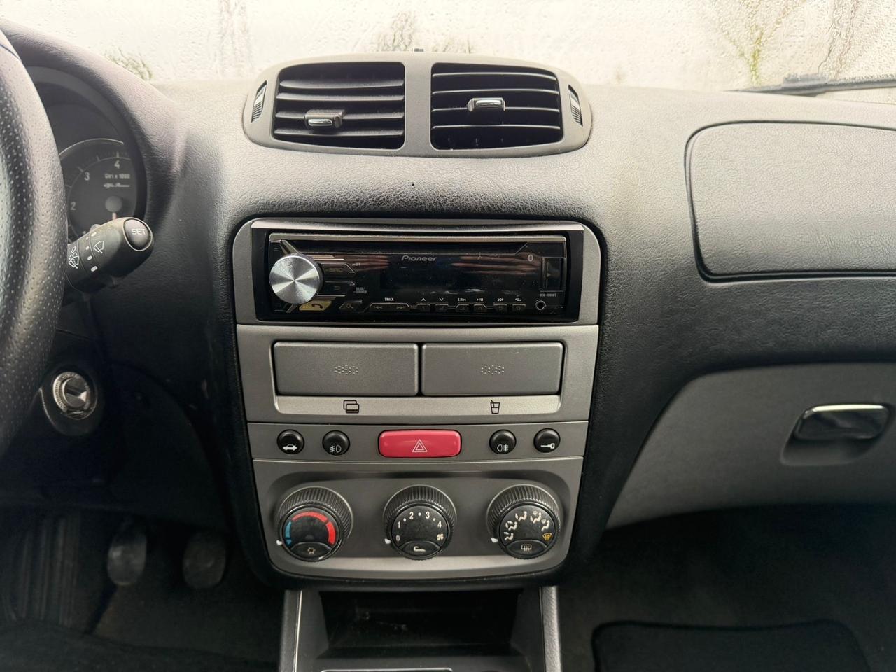 Alfa Romeo 147 1.9 JTD (120) 5 porte Progression