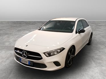 Mercedes-Benz Classe A - W177 2018 - A 180 d Sport auto
