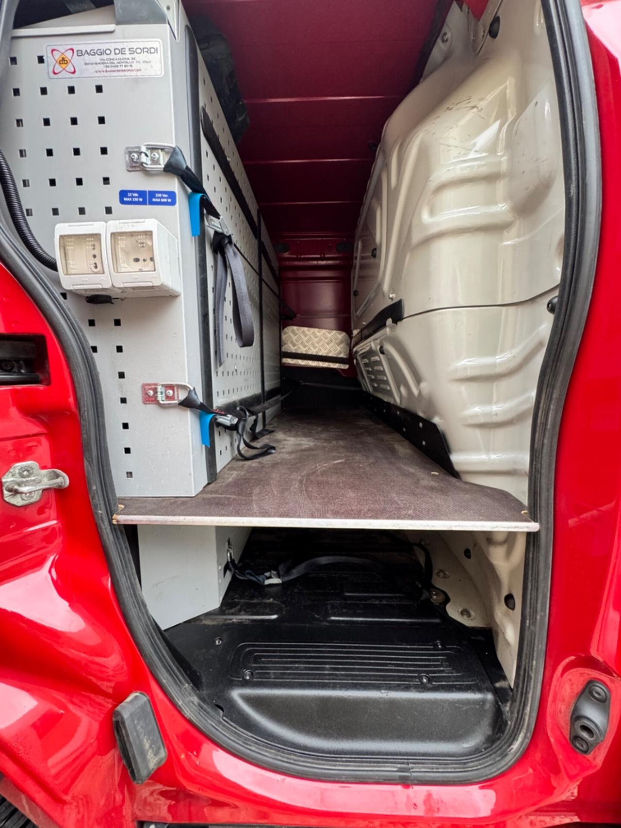 Fiat Fiorino 1.3 MJT 95CV Furgone Adventure OFF. MOBILE