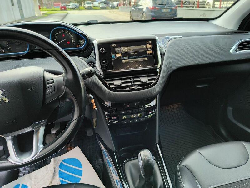 Peugeot 2008 PureTech Turbo 110 S&S Black Matt