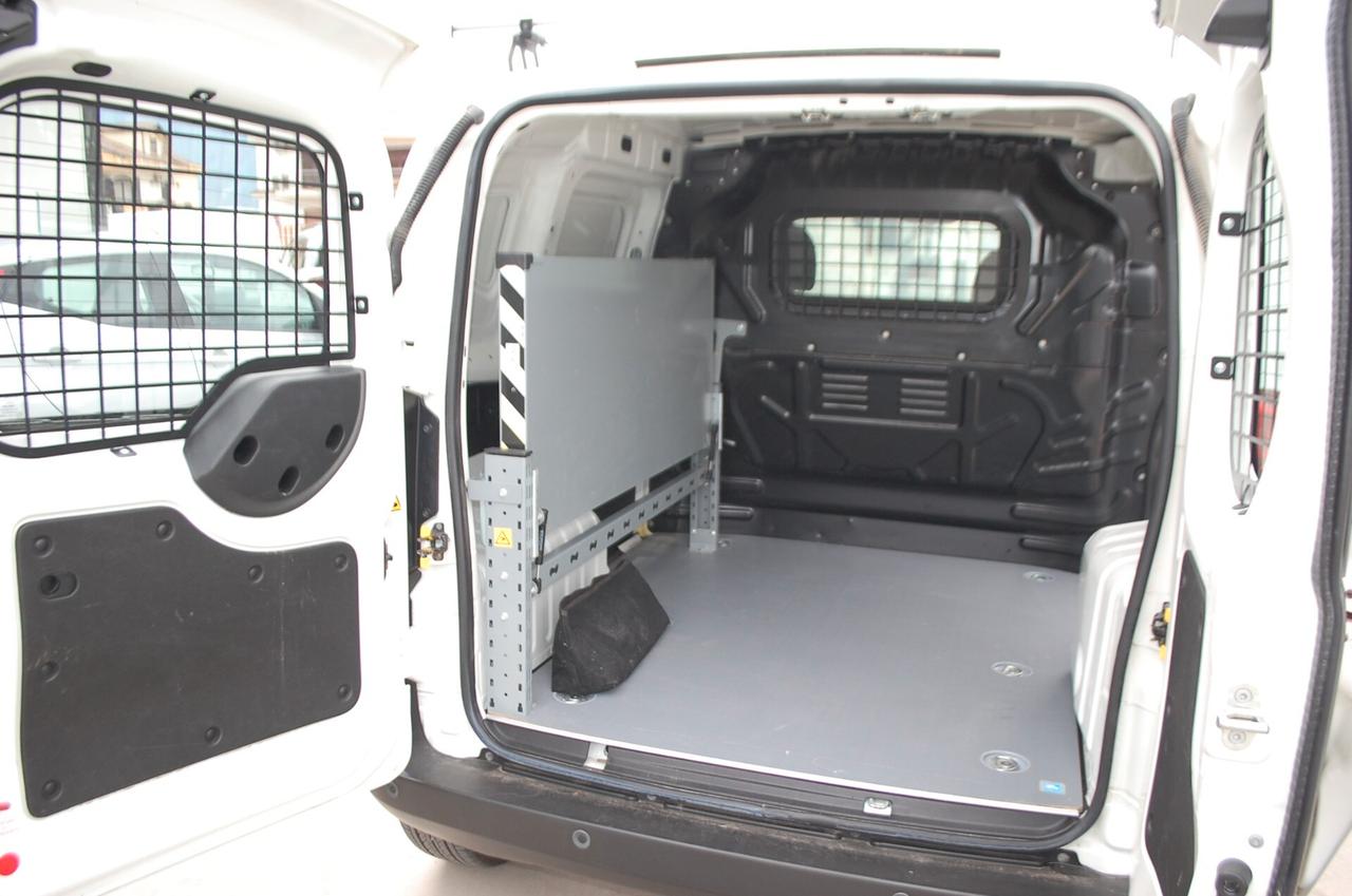 Fiat Fiorino Cargo 1.3 MJT 80CV N1 SX Uff Italy USB