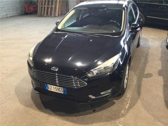 Ford Focus BERLINA 1.5 TDCi *TITANIUM-FULL OPT.*