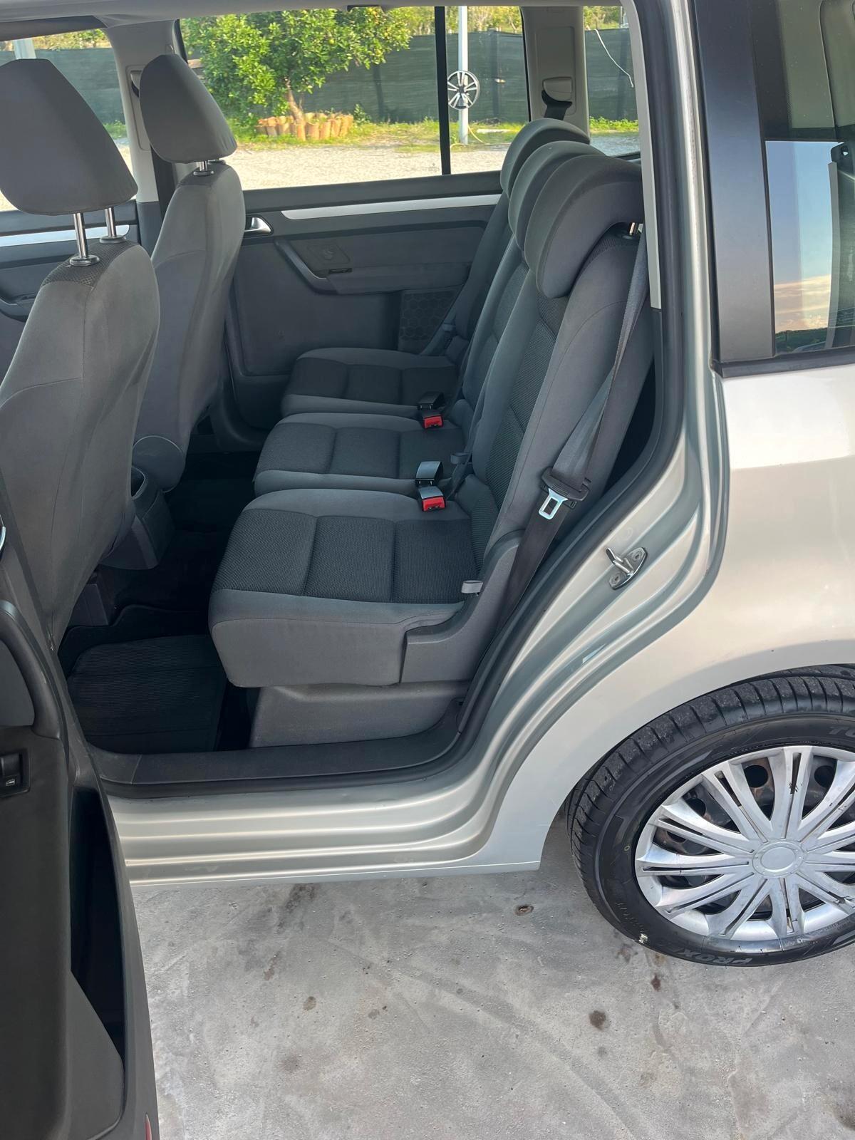 Volkswagen Touran Business 1.6 TDI Comfortline