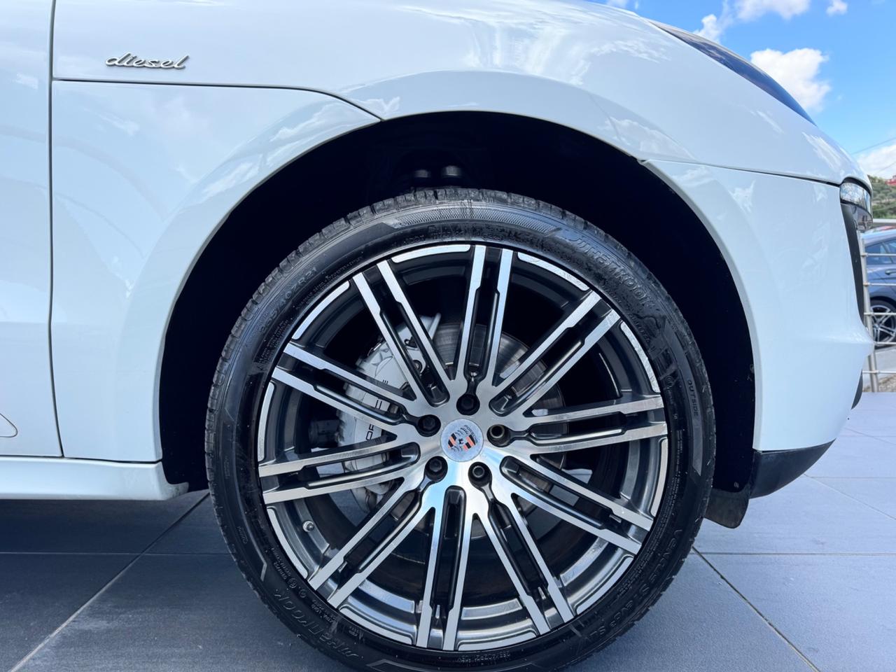 Porsche Macan 3.0 S Diesel 250cv da vetrina in garanzia