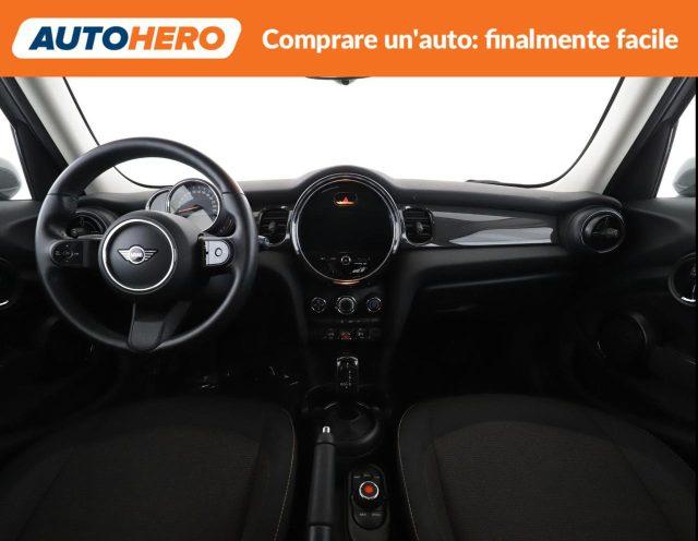 MINI Cooper 1.5 One Essential 5 porte