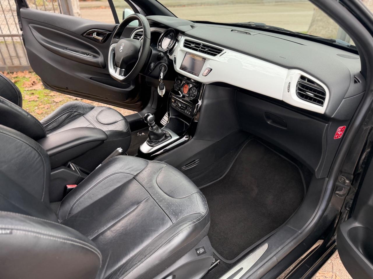 Ds DS3 3 1.6 THP 155 Just Black