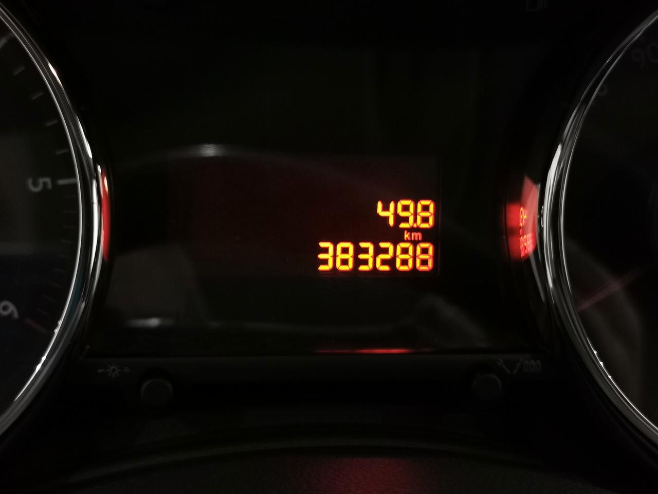 Peugeot 3008 1.6 HDi 112CV Active AUTOCARRO
