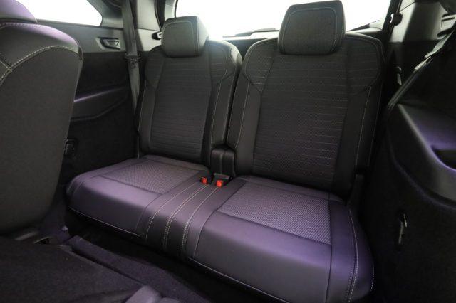 PEUGEOT 5008 3ª serie Hybrid 145 e-DCS6 GT