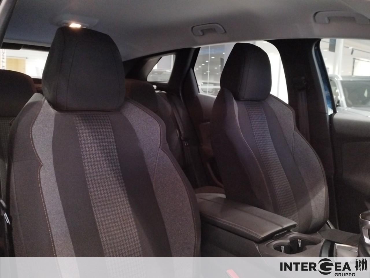 PEUGEOT 3008 1.5 bluehdi Active Business s&s 130cv