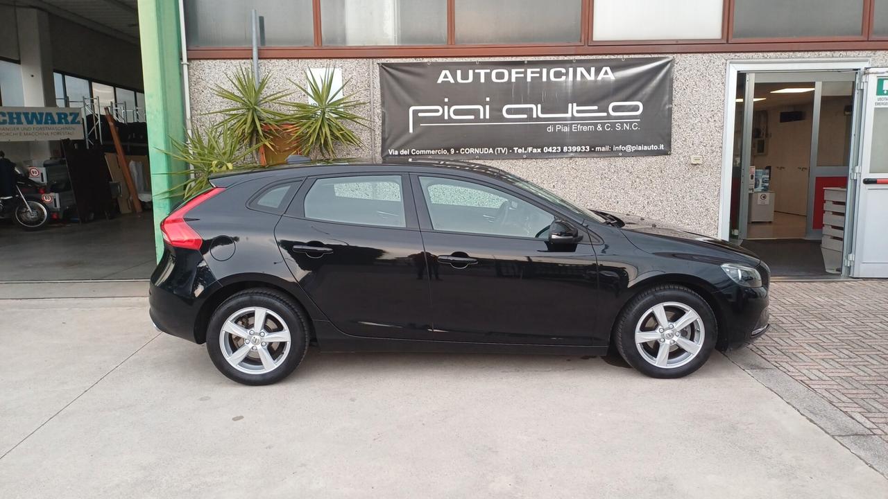 Volvo V40 D2 R-design Euro6 Ok Neopatentati