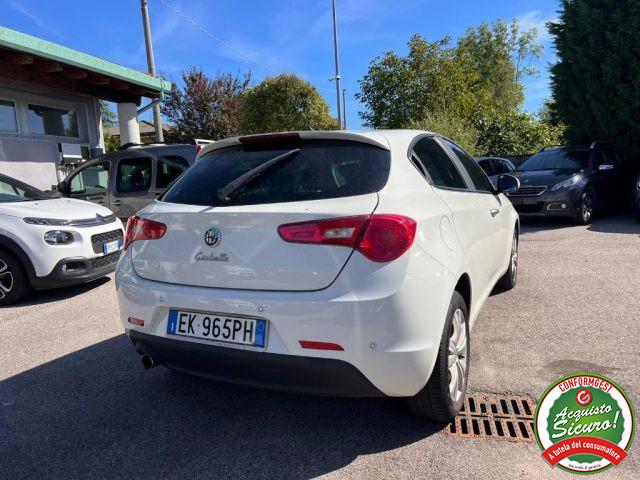 ALFA ROMEO Giulietta 1.6 JTDm-2 105 CV Distinctive