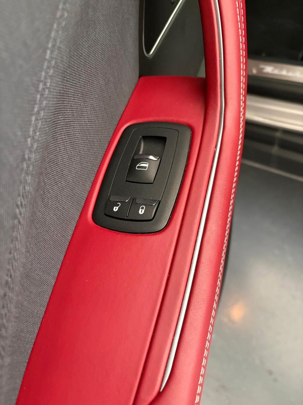 Maserati Levante V6 Diesel 275 CV AWD Granlusso