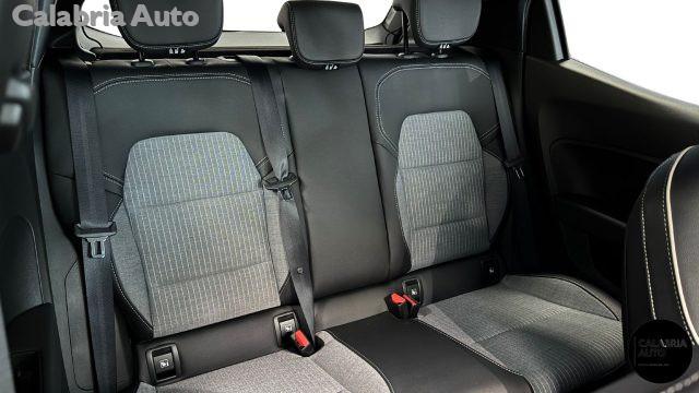 RENAULT Clio ECO-G 100 CV Techno