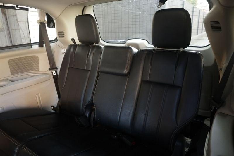 Lancia Voyager Lancia Voyager Voyager 2.8L Gold 163cv auto Unicoproprietario