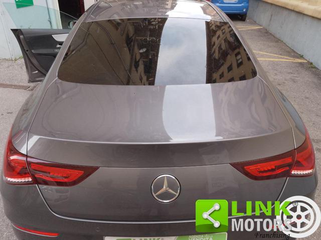 MERCEDES-BENZ CLA 200 d Automatic Premium AMG BlackPack