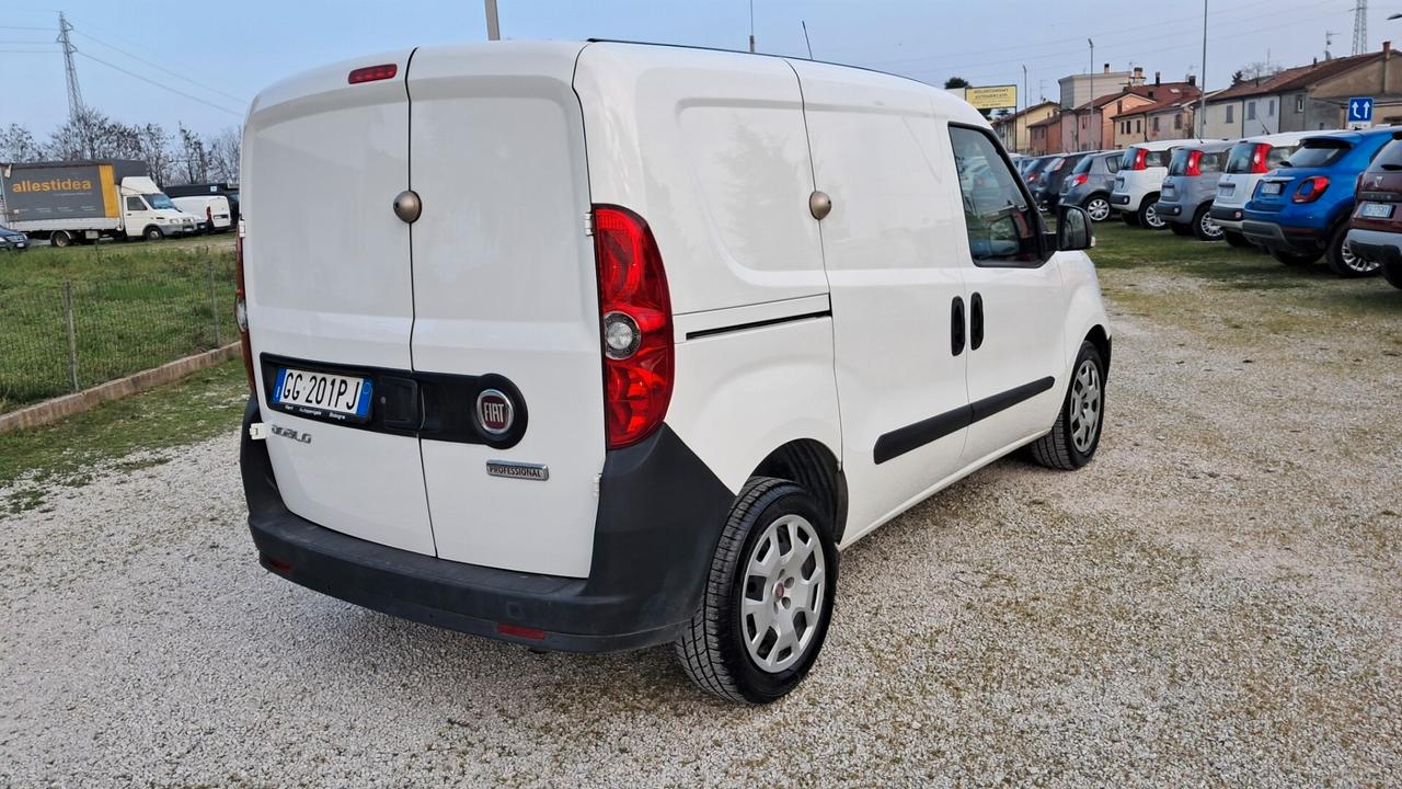 Fiat Doblo Doblò 1.6 MJT 120CV S&S PC-TN Cargo Lounge 3 Posti