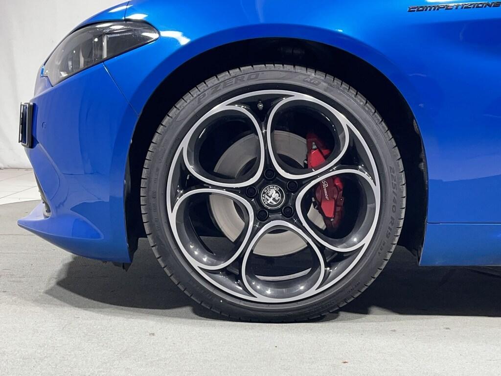 Alfa Romeo Giulia 2.2 t Competizione Q4 210cv auto