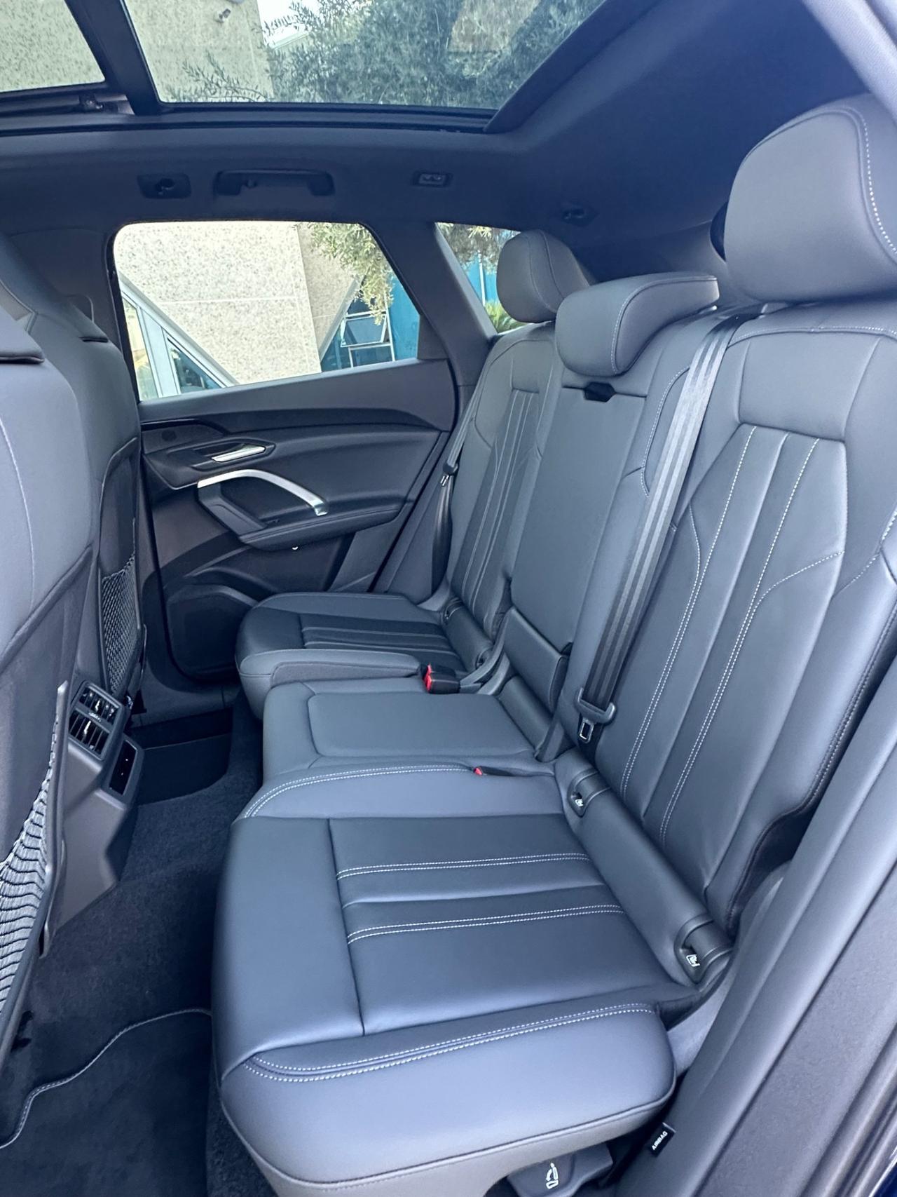 Audi Q5 Sline quattro possibilità noleggio no scoring