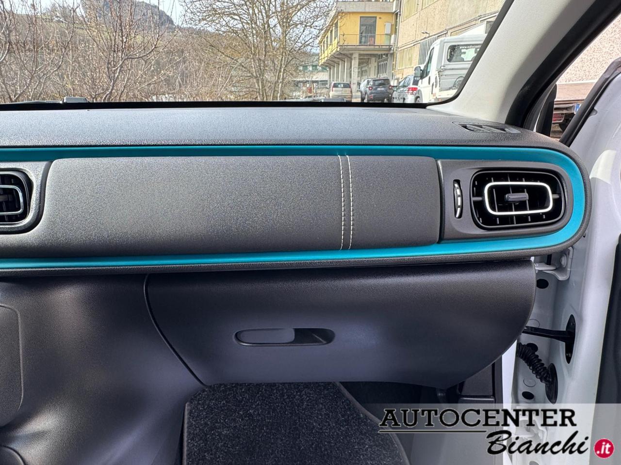 Citroen C3 1.2 puretech Shine s&s 83cv neopatentati