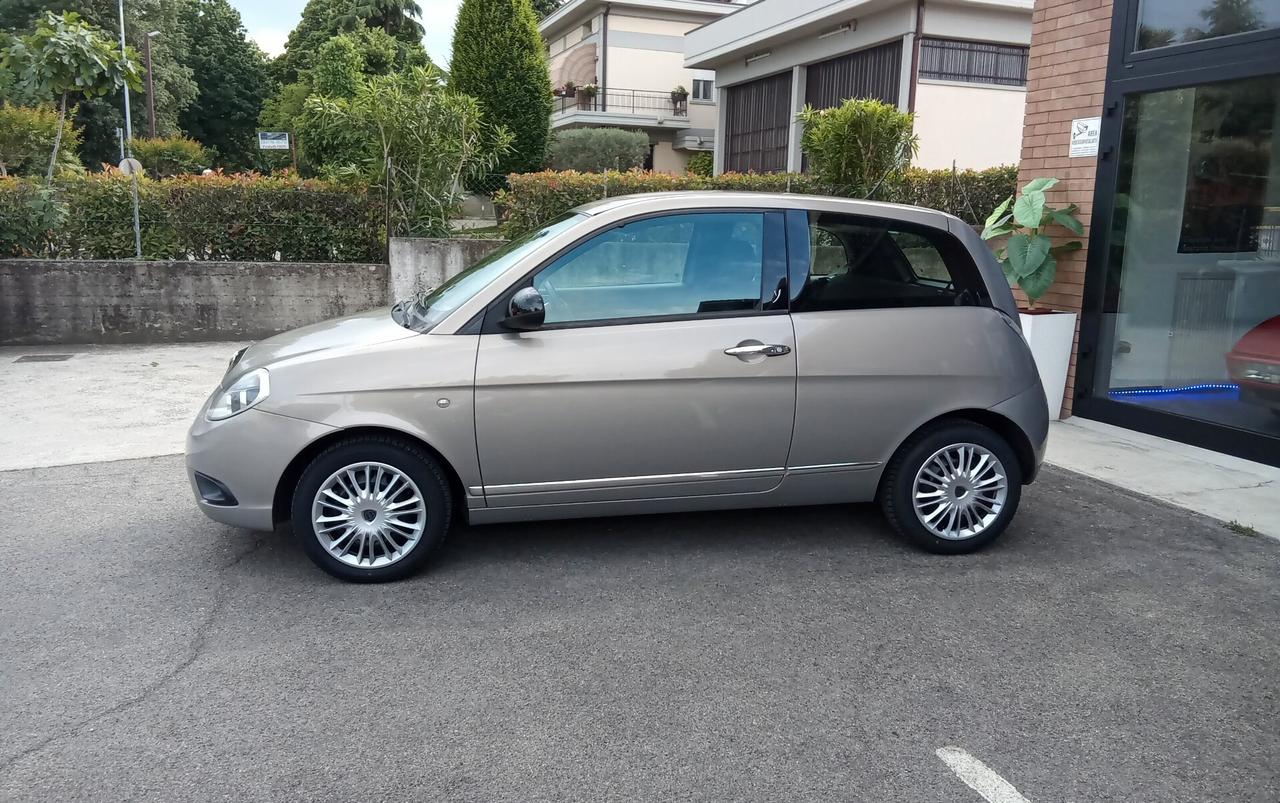 Lancia Ypsilon 1.2 69 CV Elle