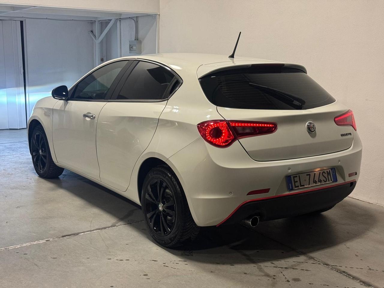 Alfa Romeo Giulietta 1.6 JTDm-2 105 CV Exclusive