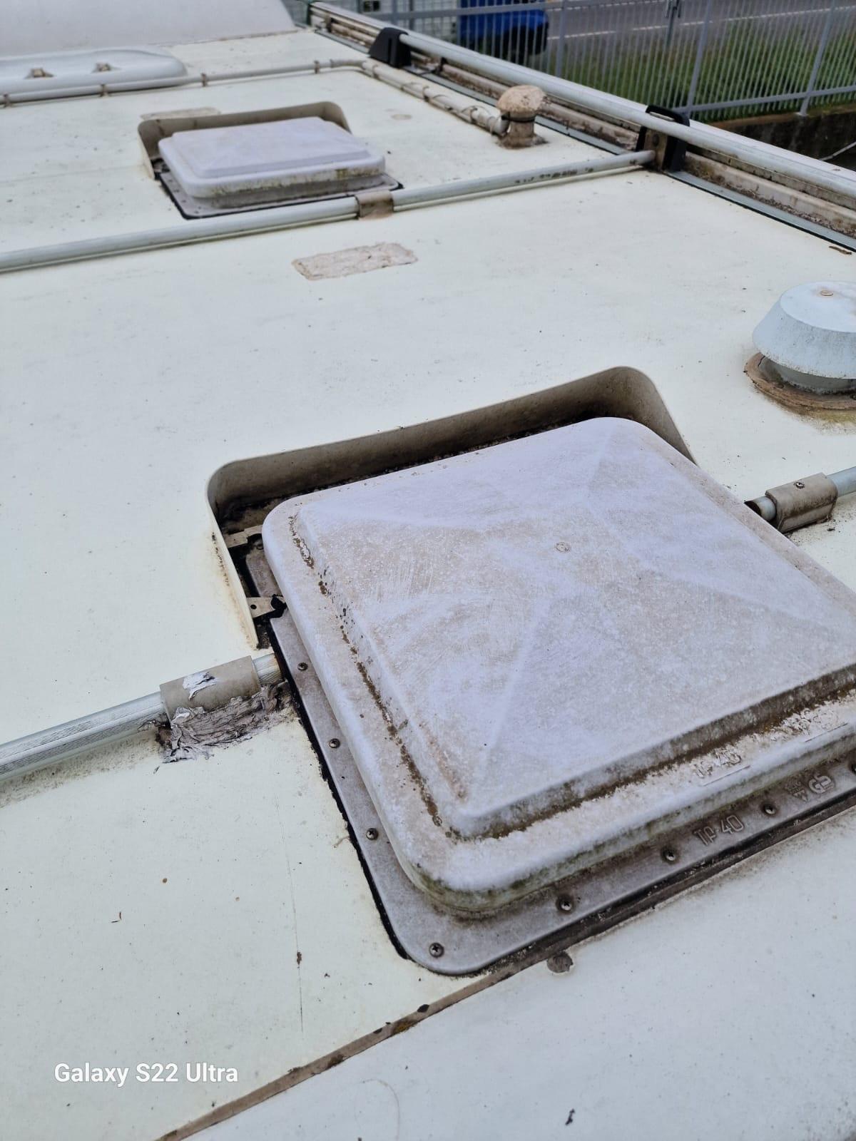 122 laika Ecovip 2 MANSARDATO del 2000 in saldo