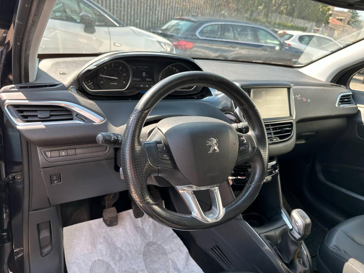 Peugeot 208 1.4 HDi 68 CV 3 porte Allure