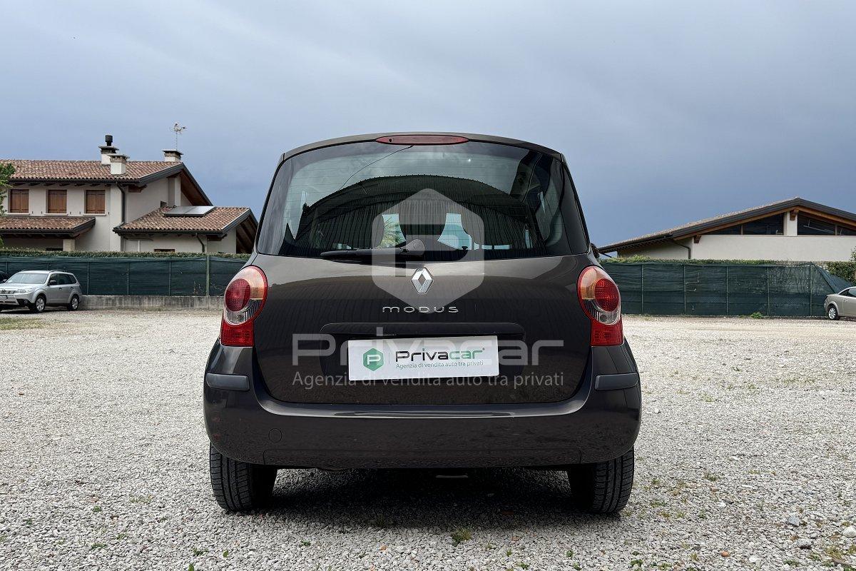 RENAULT Modus 1.2 16V Confort Privilège